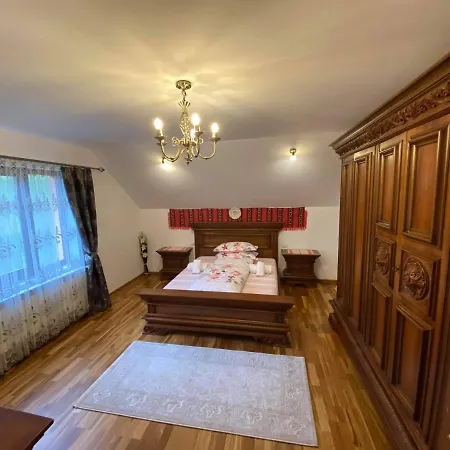 Casa Din Vale Guest house *