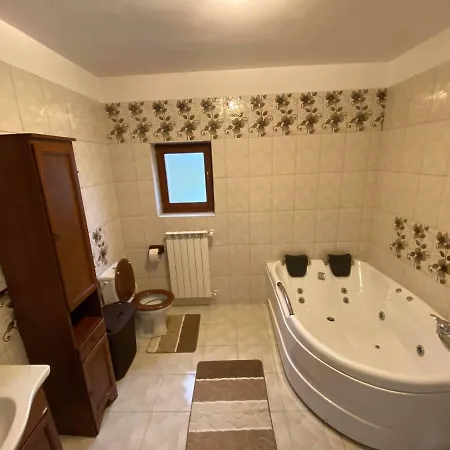 Casa Din Vale *